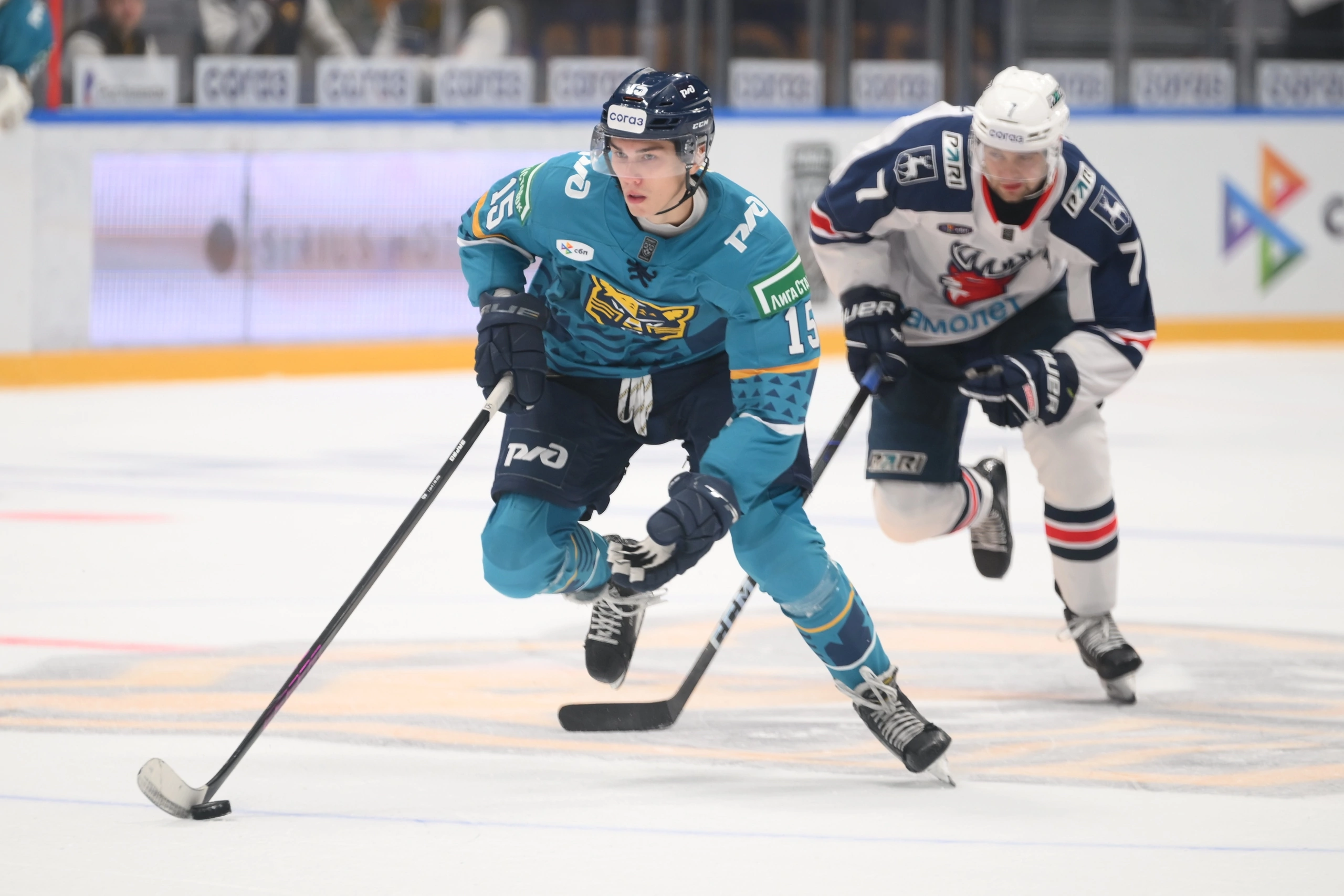 Дмитрий Уткин